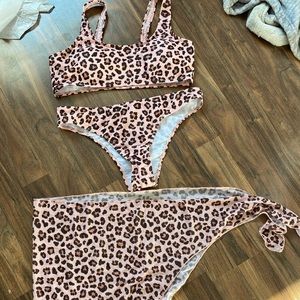 Leopard bikini